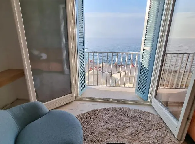 Bella Vista